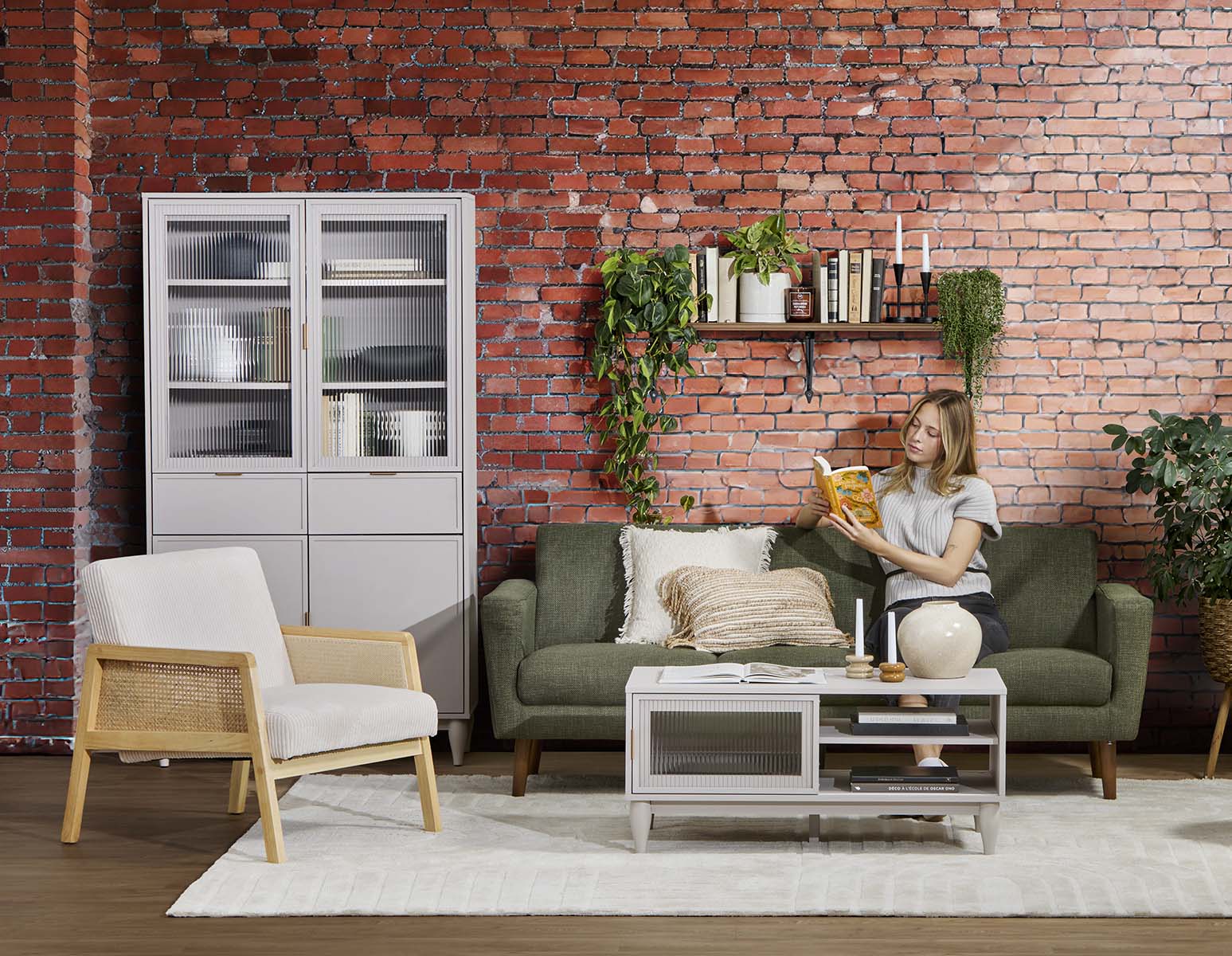 ALLESSIO — Modern contemporary coffee table with storage (00-88-74-93)