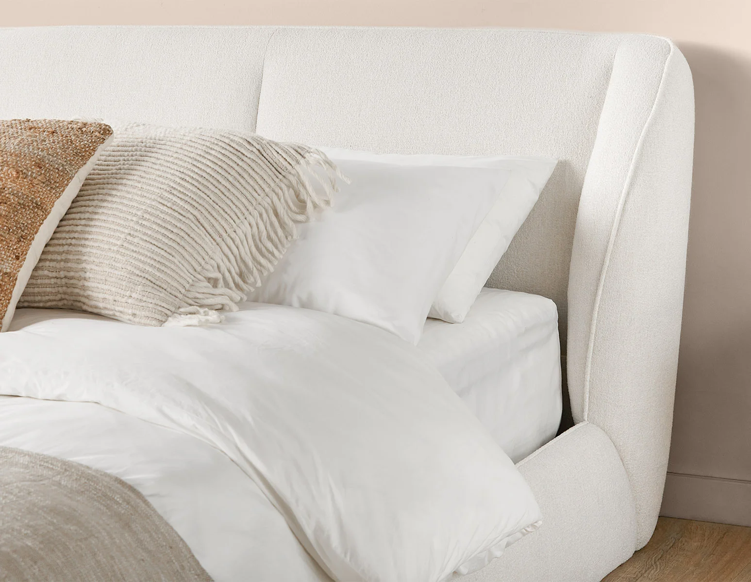 NICK — King size bed (59-40-13-46) - Image 12