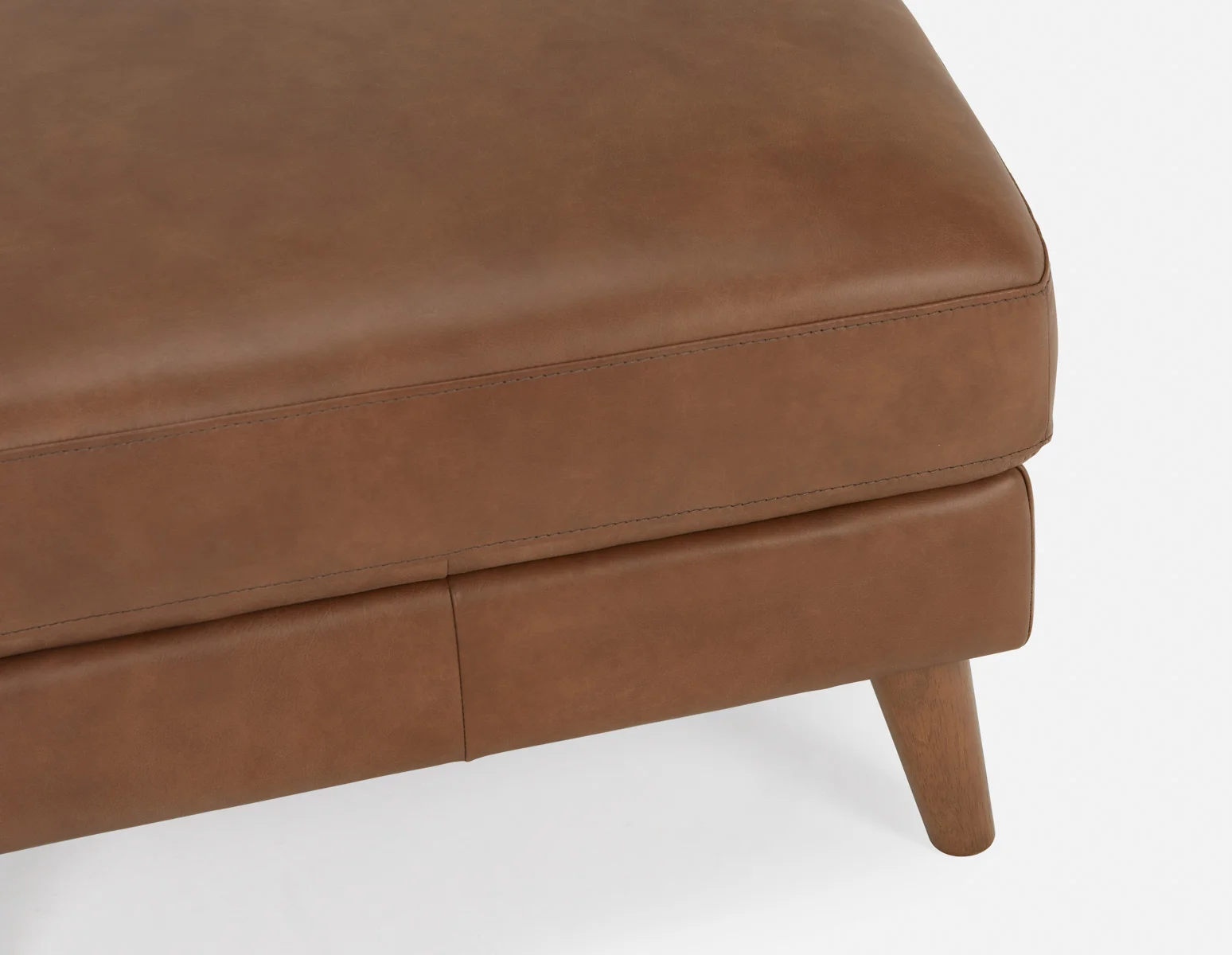 AMARI — 100% leather classic ottoman (54-51-48-67) - Image 5