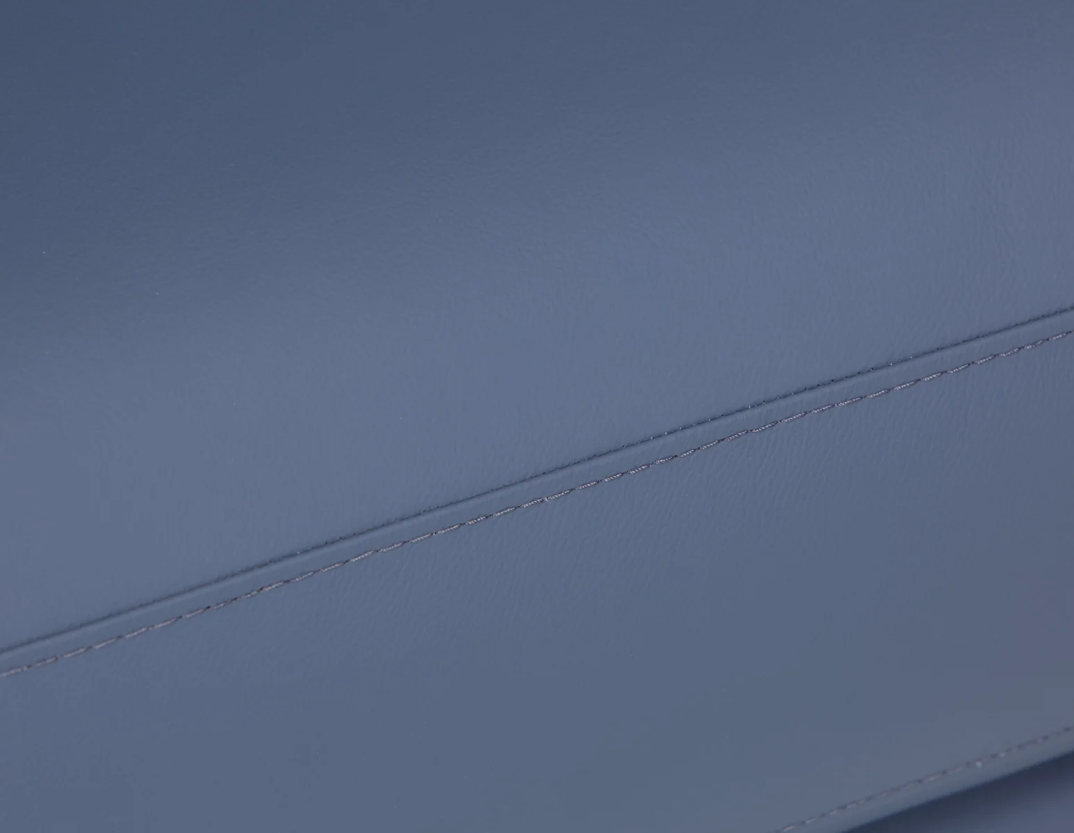 BILLIE — Right-facing 100% leather power reclining sectional sofa (39-01-98-17) - Image 3