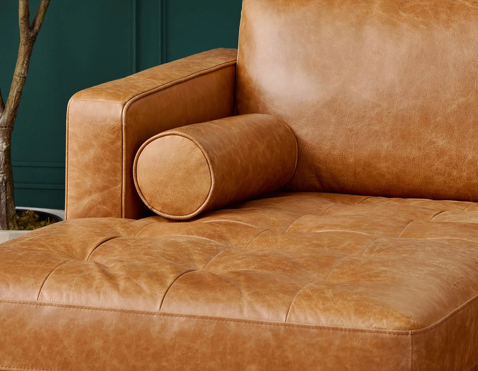KINSEY — Mid-century modern left-facing 100% leather sectional sofa - Image 14